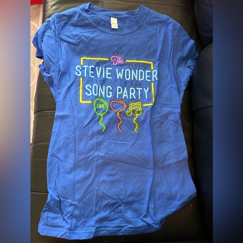 Stevie Wonder concert t shirt worn once size XL.